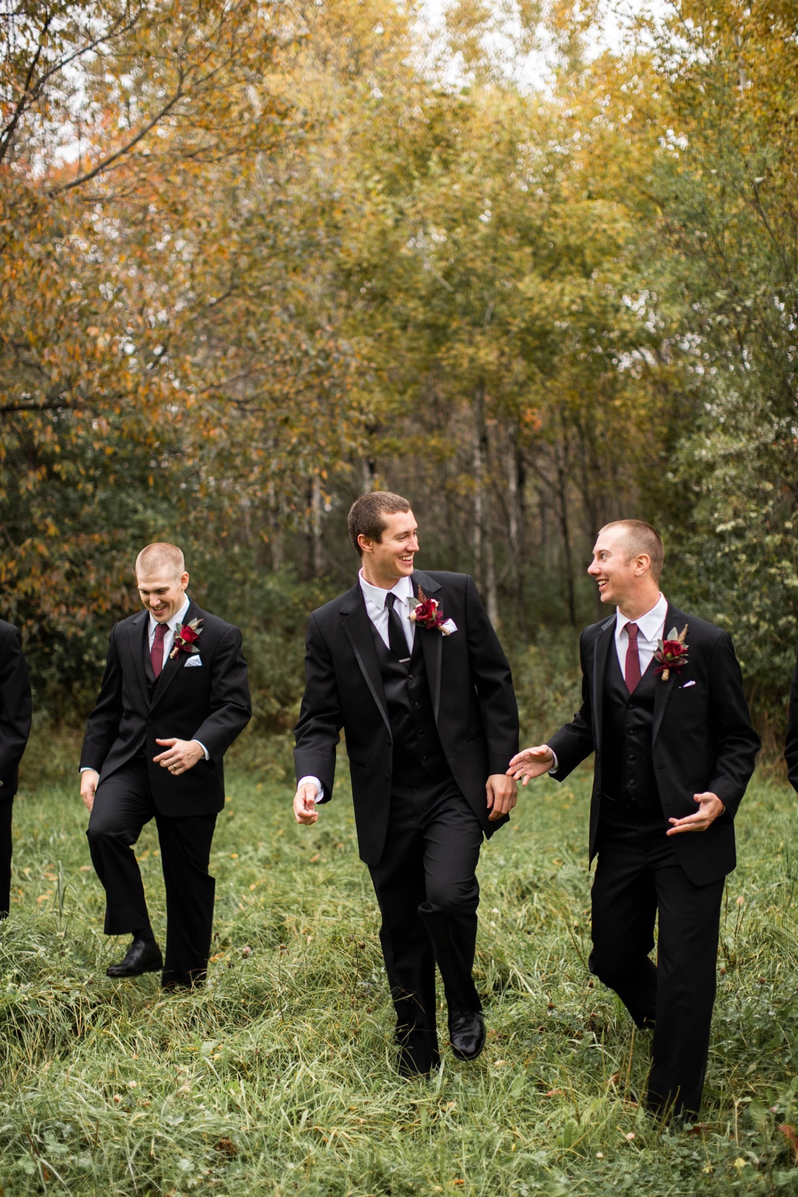 12_groomsmen-photo-wisconsin-wedding-12